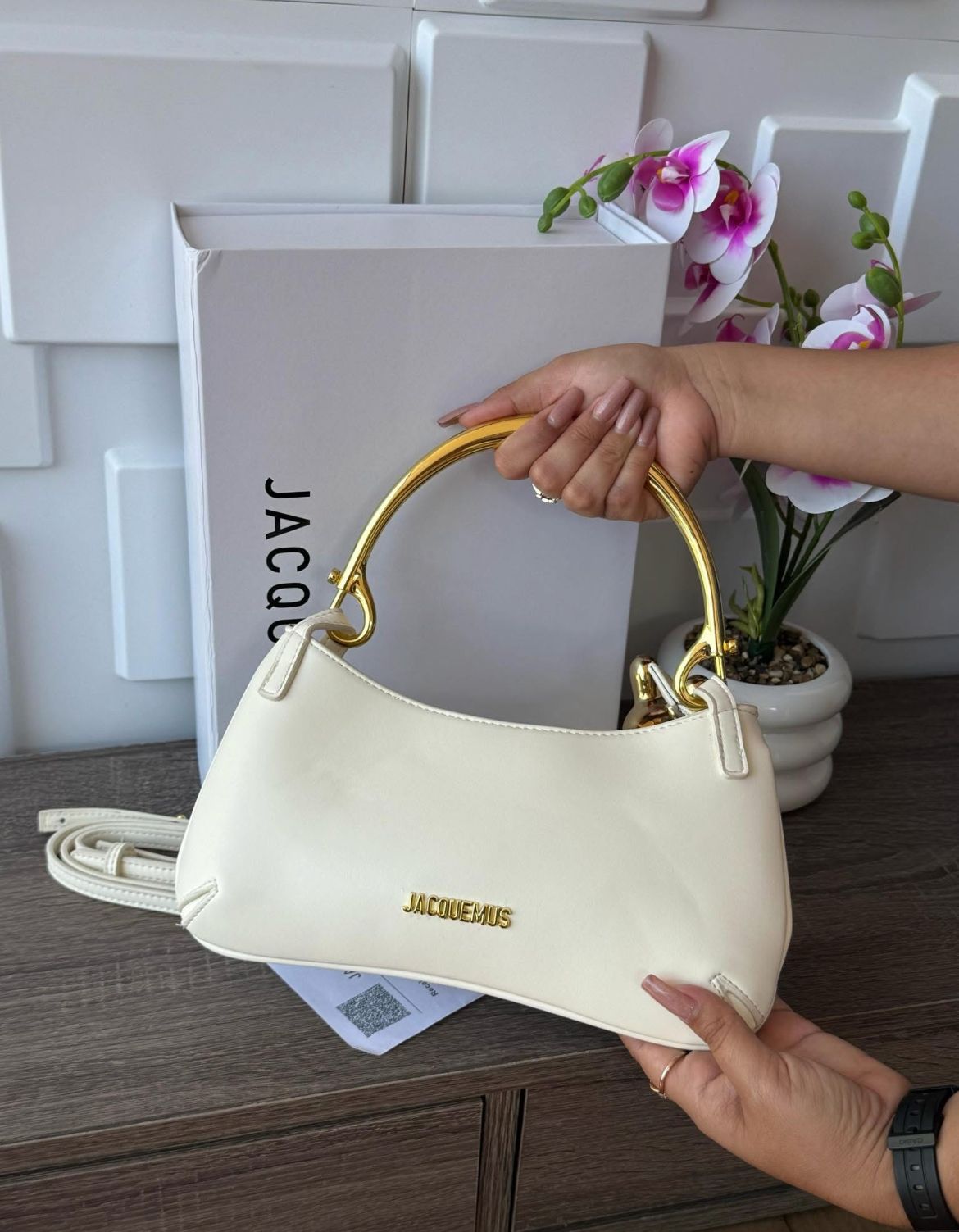JACQUEMUS Le Bisou Mousqueton Bag