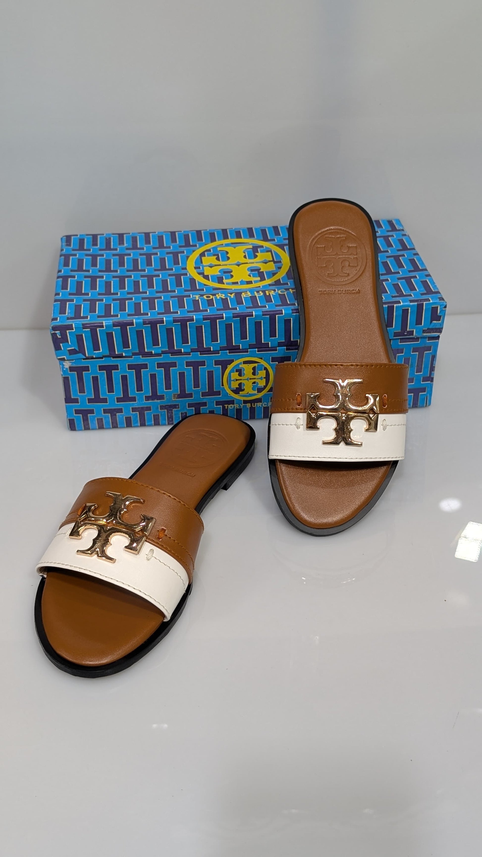 *Tory Burch Everly slippers*