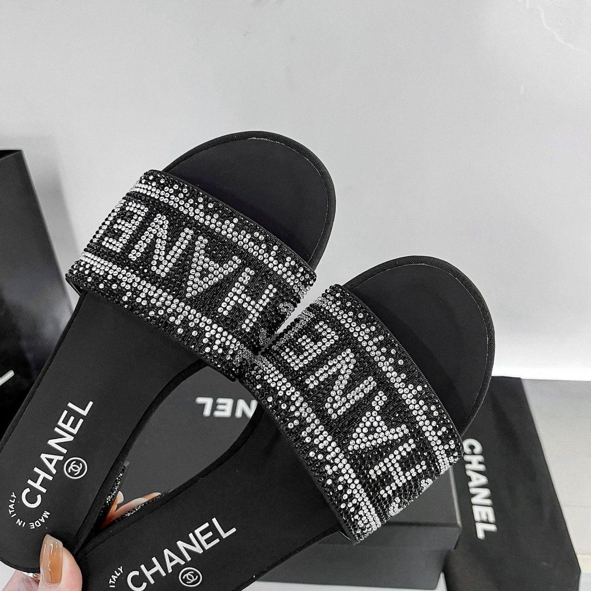 C-h-a-n-e-l flat