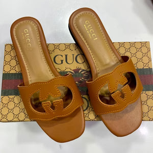 GUCCI FLAT SLIPPERS