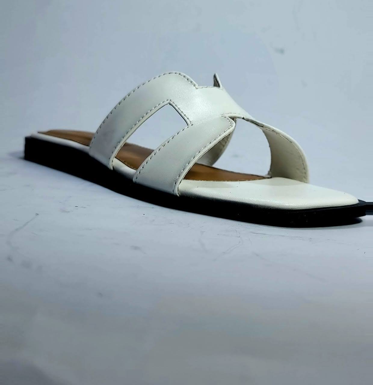 *Herme's-slipper's*