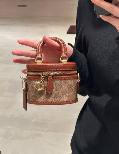Fioure Leather Trail Mini Crossbody Bag — Chain Strap & Zip Closure