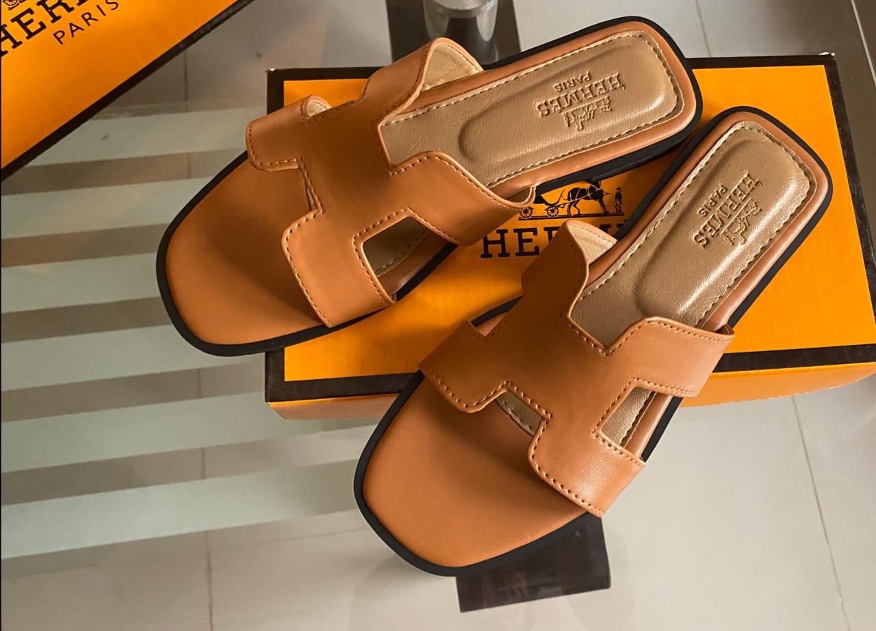*Herme's-slipper's*