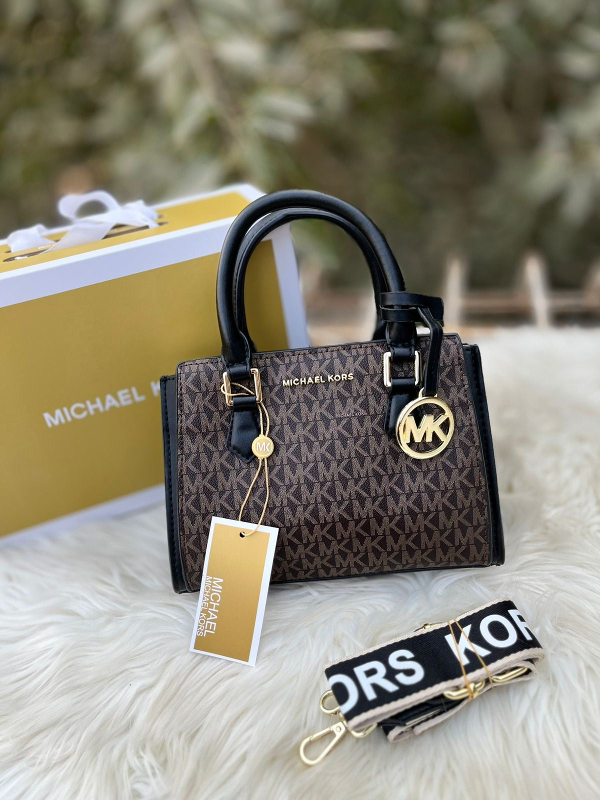 Micheal Kors Top Handle