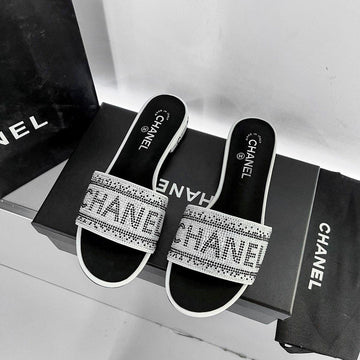 C-h-a-n-e-l flat