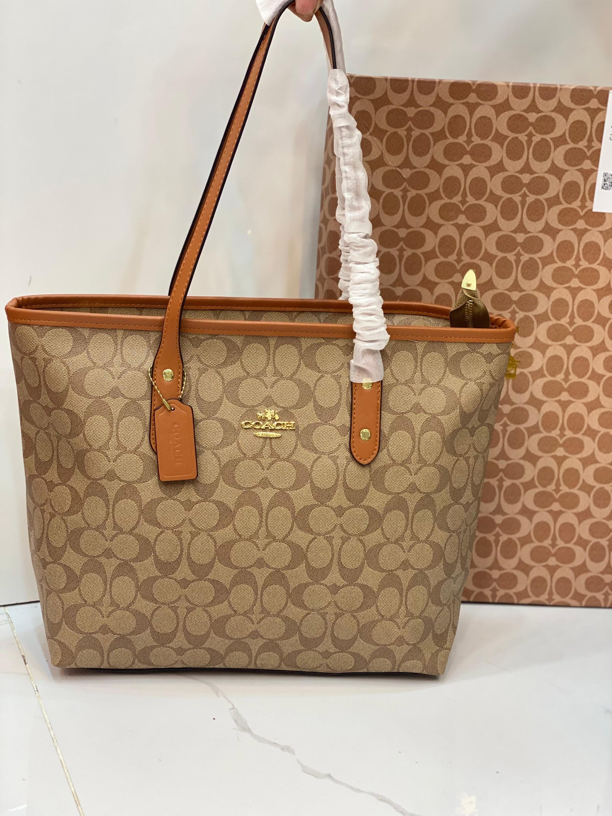 COA*H City Tote Coffee