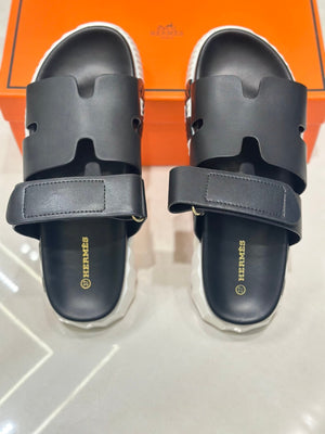 Fioure SLIPPERS WITH MEDICATED SOLE — Medicated Sole in Black
