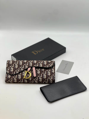Fioure Mahroon — Monogram Canvas in Mahroon