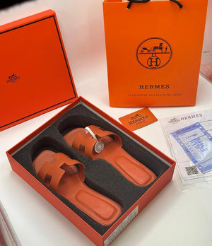 Fioure Slipper — Slip-On Comfort in Orange