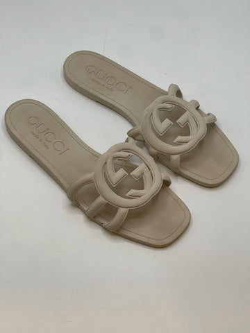 Fioure slippers — Slip-On Comfort in Beige