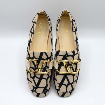 Fioure loafers — Refined Design in White