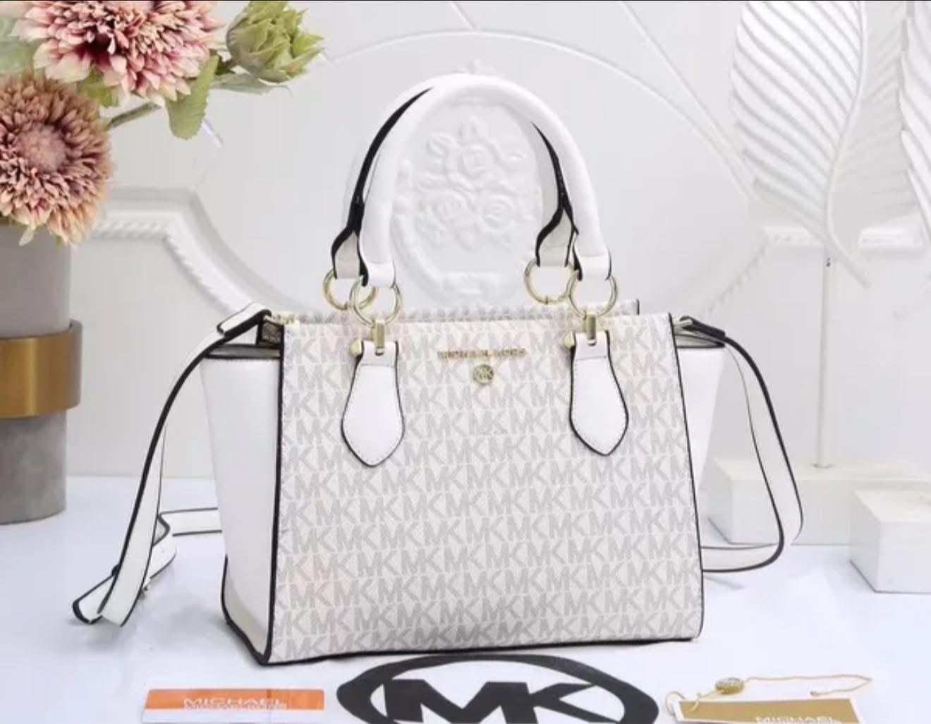 M-K HAND BAG
