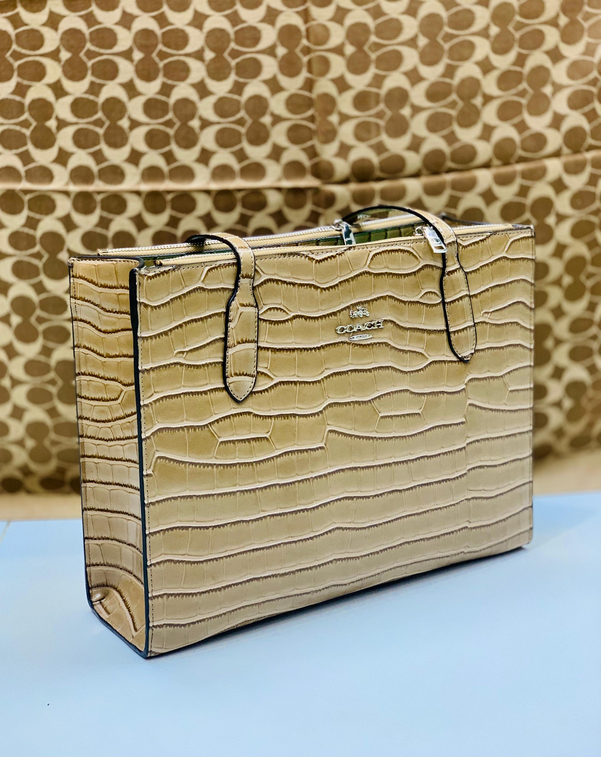 COA*H TOTE BAG