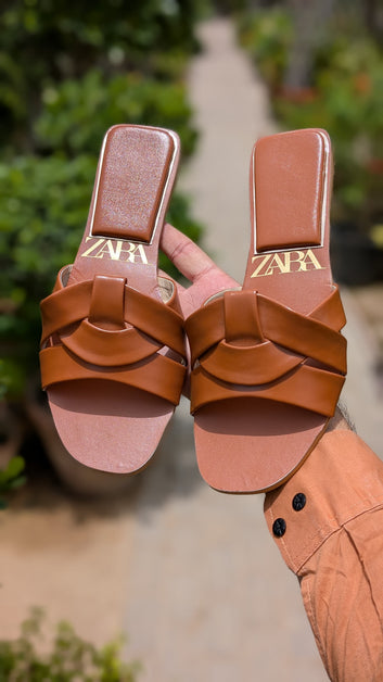 ZARA BASIC SLIPPERS