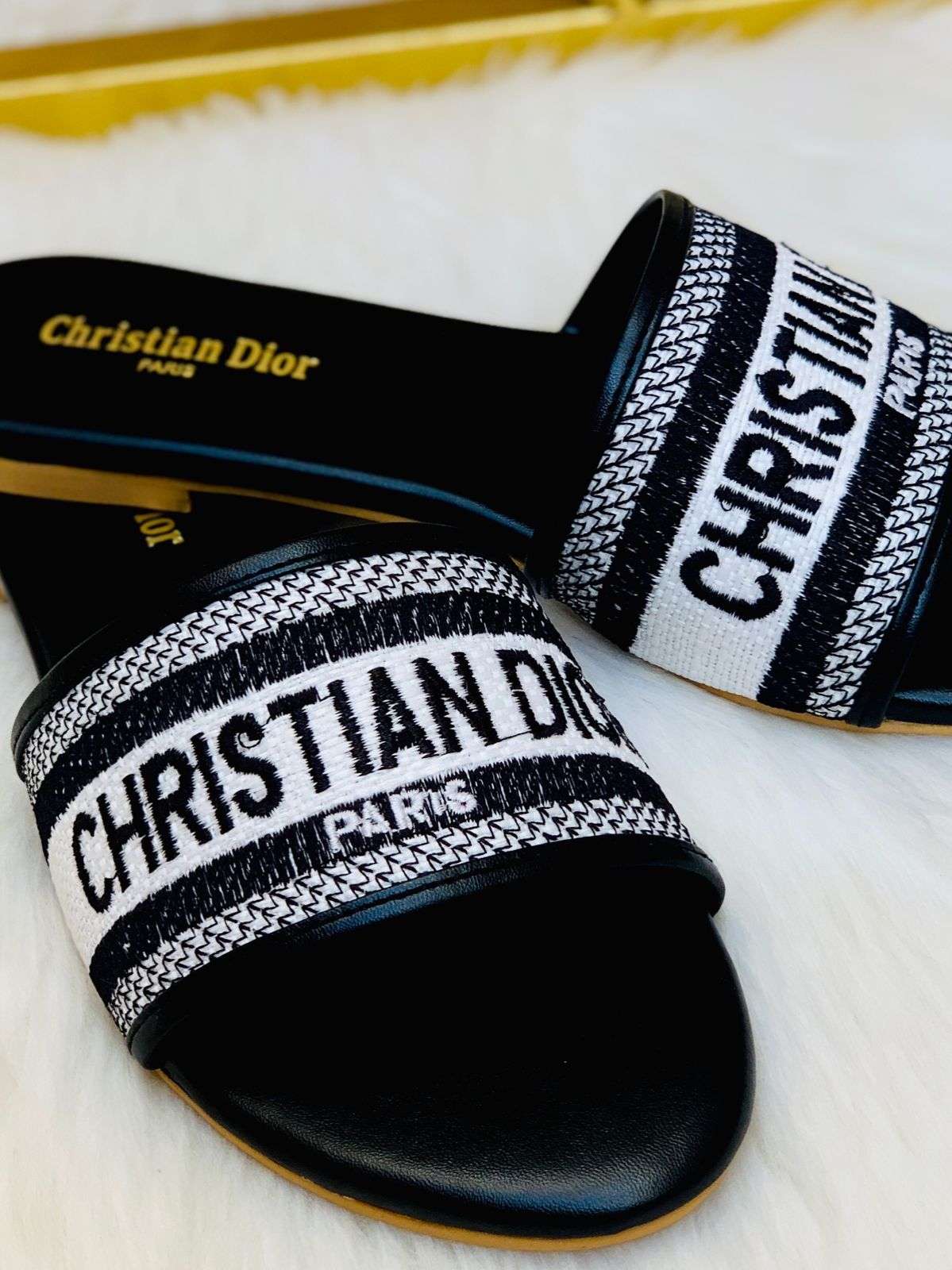 Christian Dior Embroidery Slipper