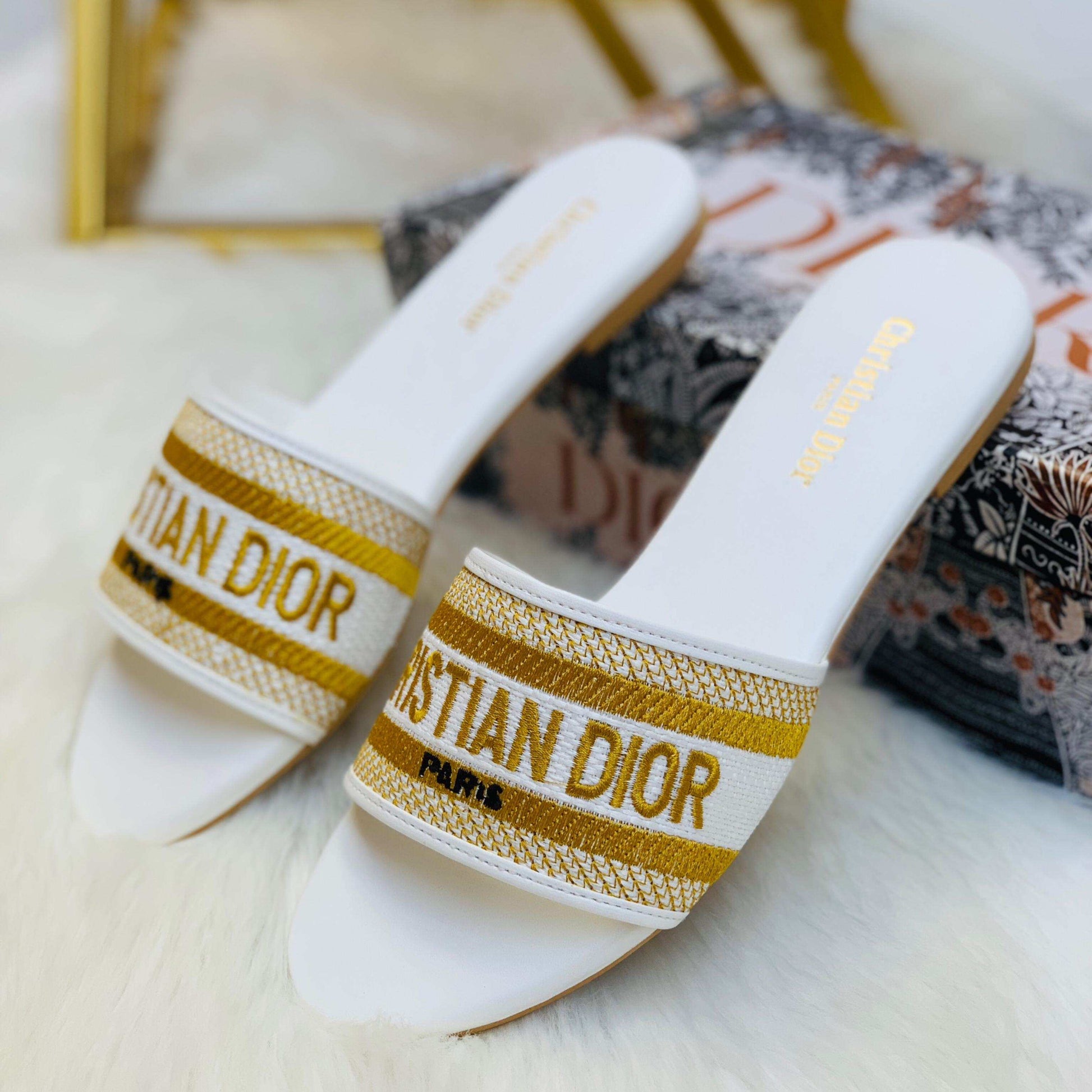 Christian Dior Embroidery Slipper