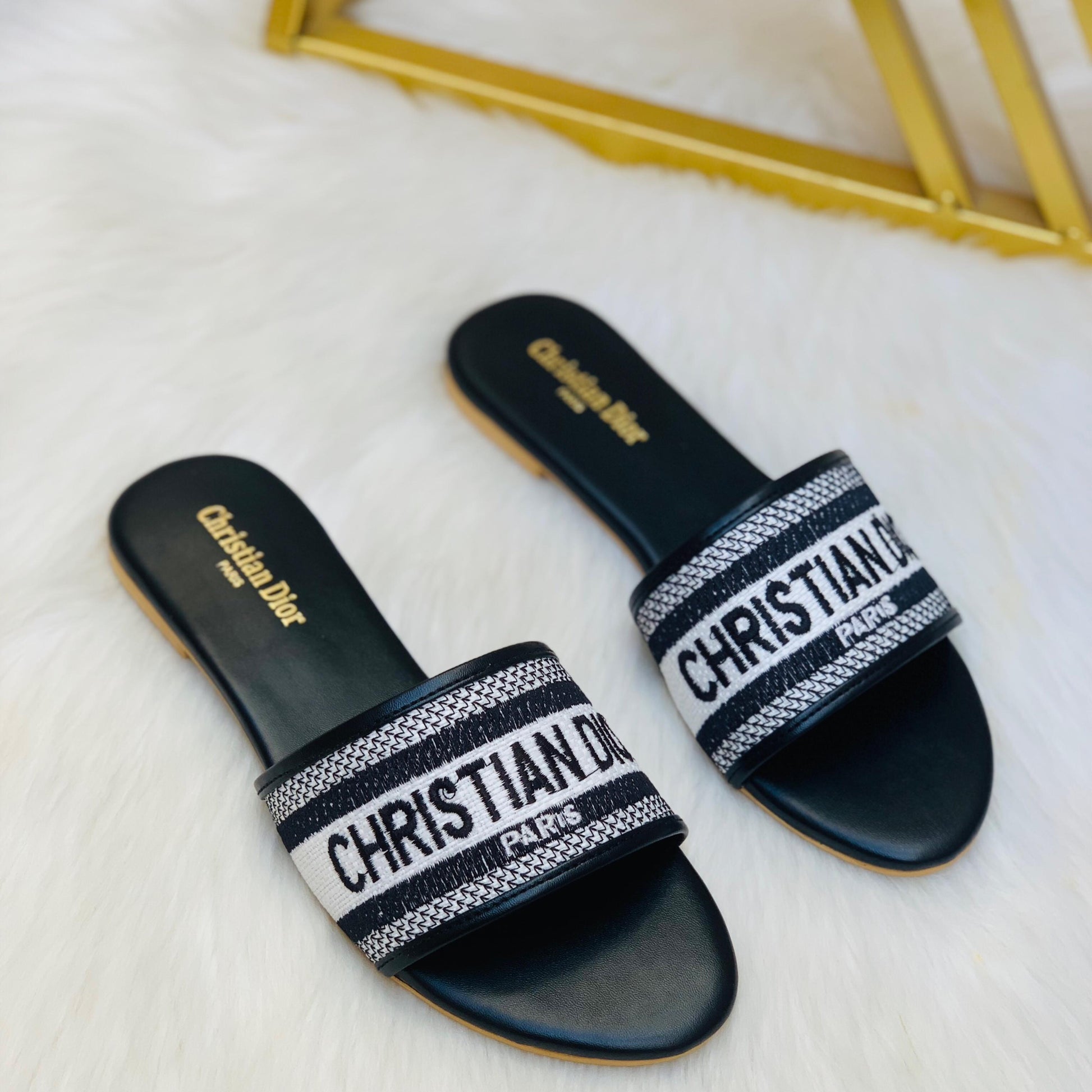 Christian Dior Embroidery Slipper
