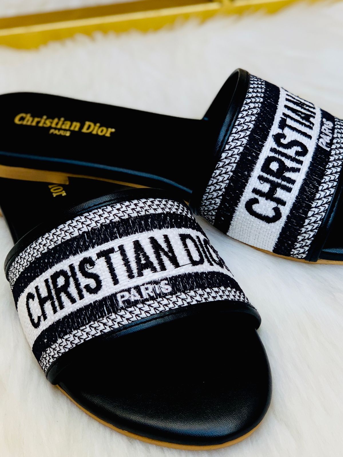 Christian Dior Embroidery Slipper