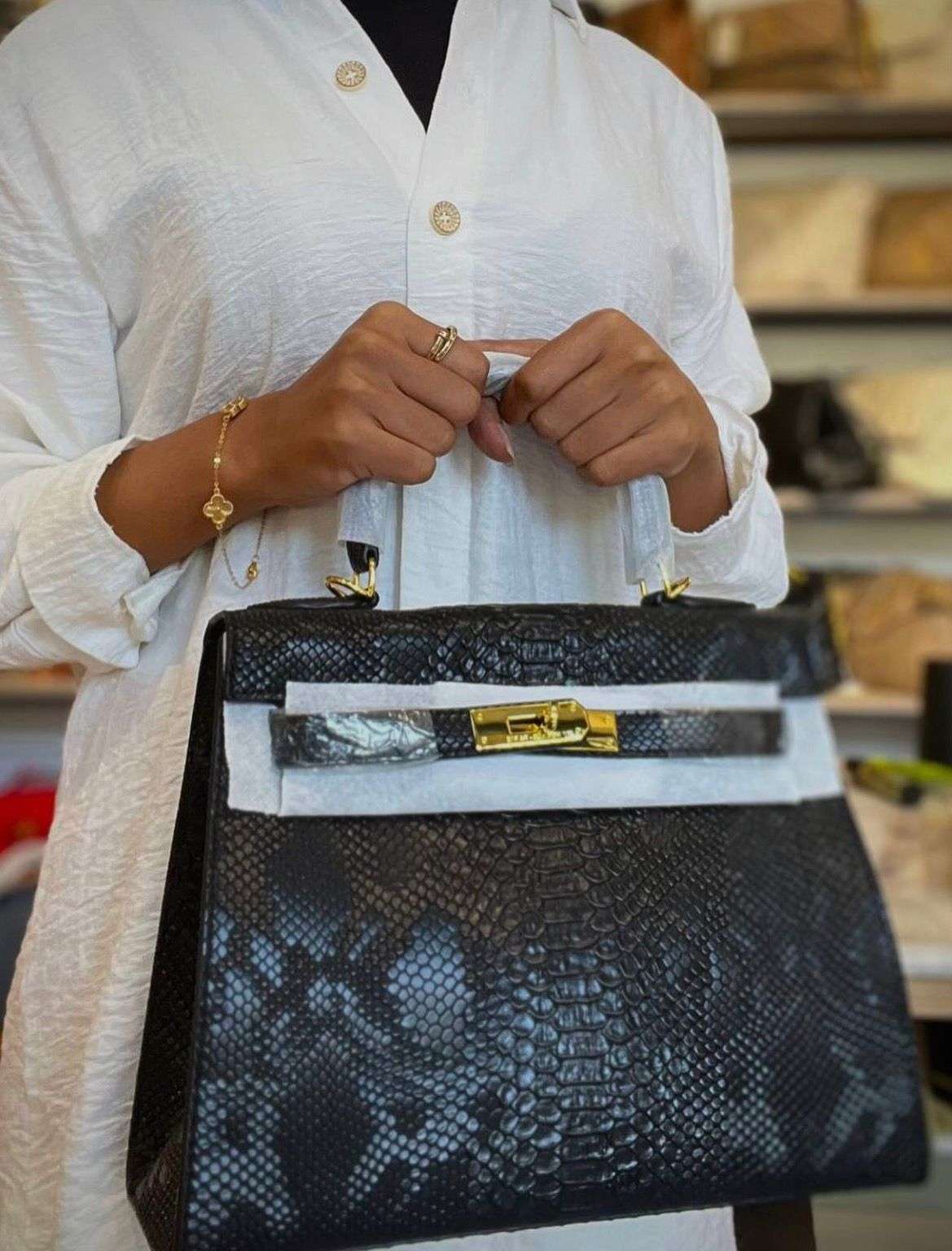 HERMÈS Kelly 28cm Crocodile with Palladium Hardware