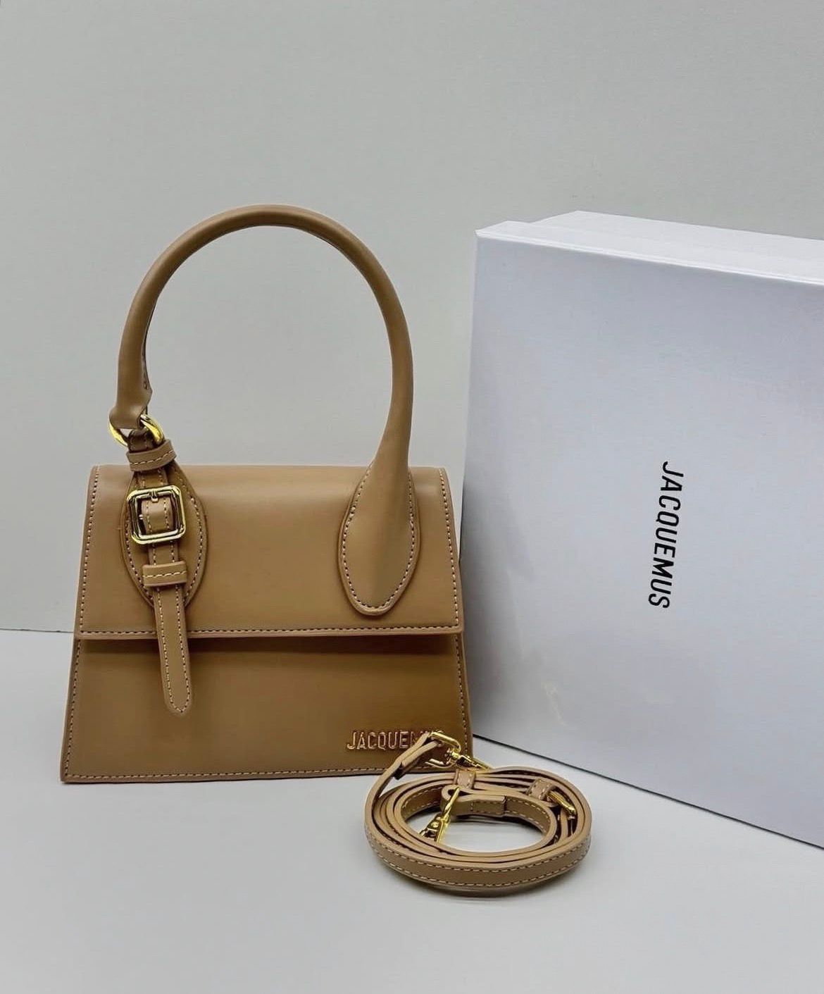 Jacquemus Le Chiquito Moyen Boucle Tote Bag