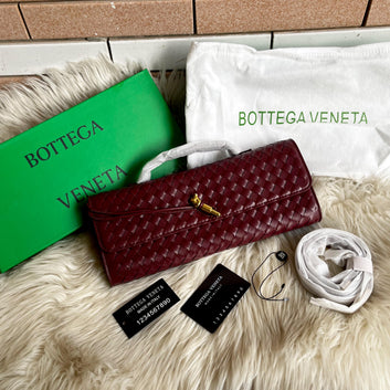 Bottega Veneta Andiamo Clutch