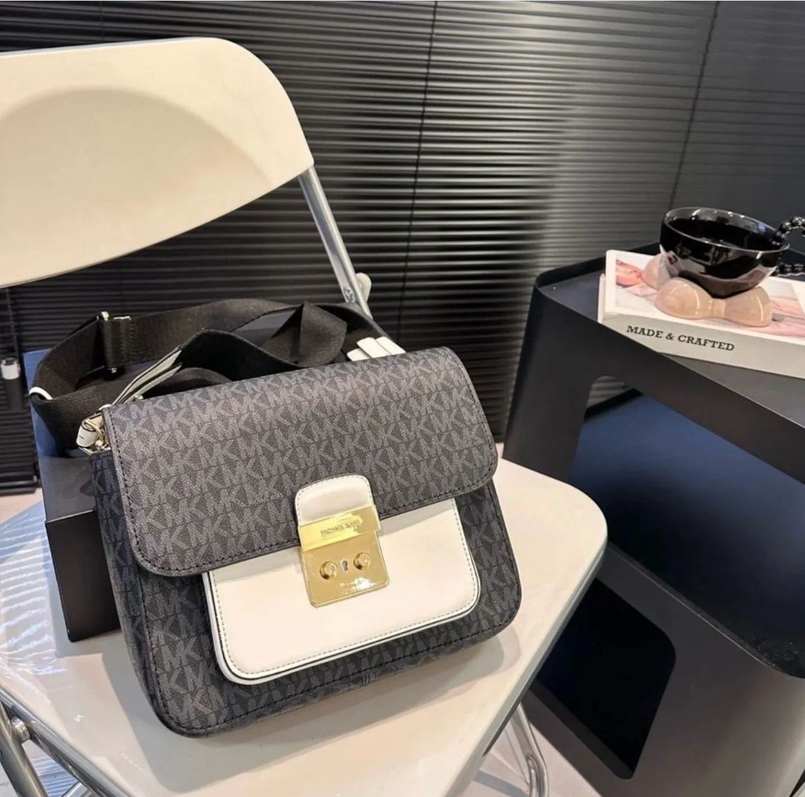MICHAEL KORS MASTER QUALITY CROSSBODY BAG