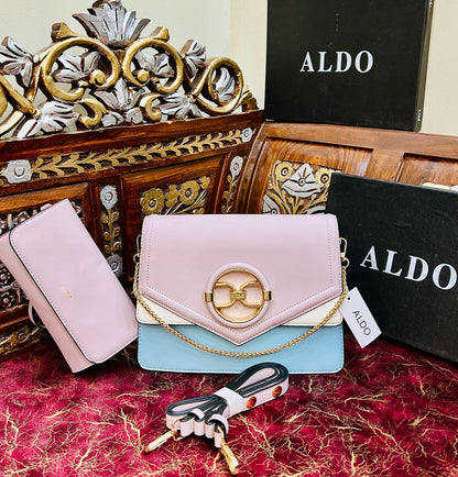 ALDO new. Model