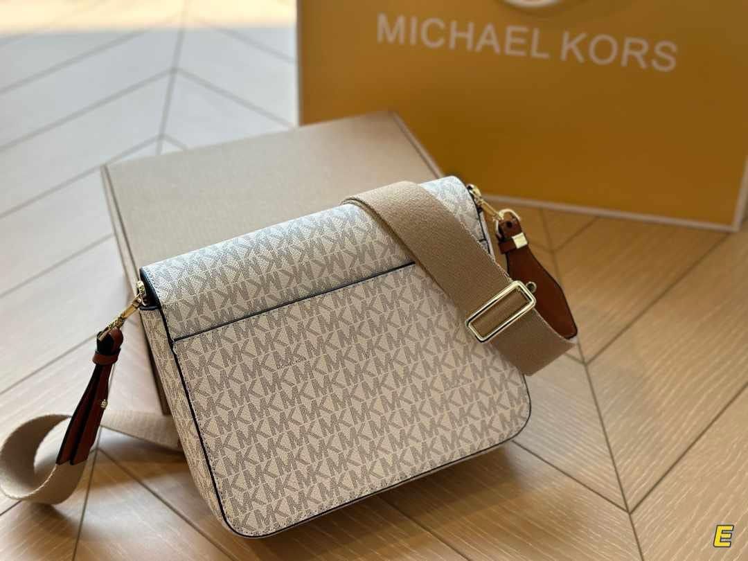 MICHAEL KORS MASTER QUALITY CROSSBODY BAG