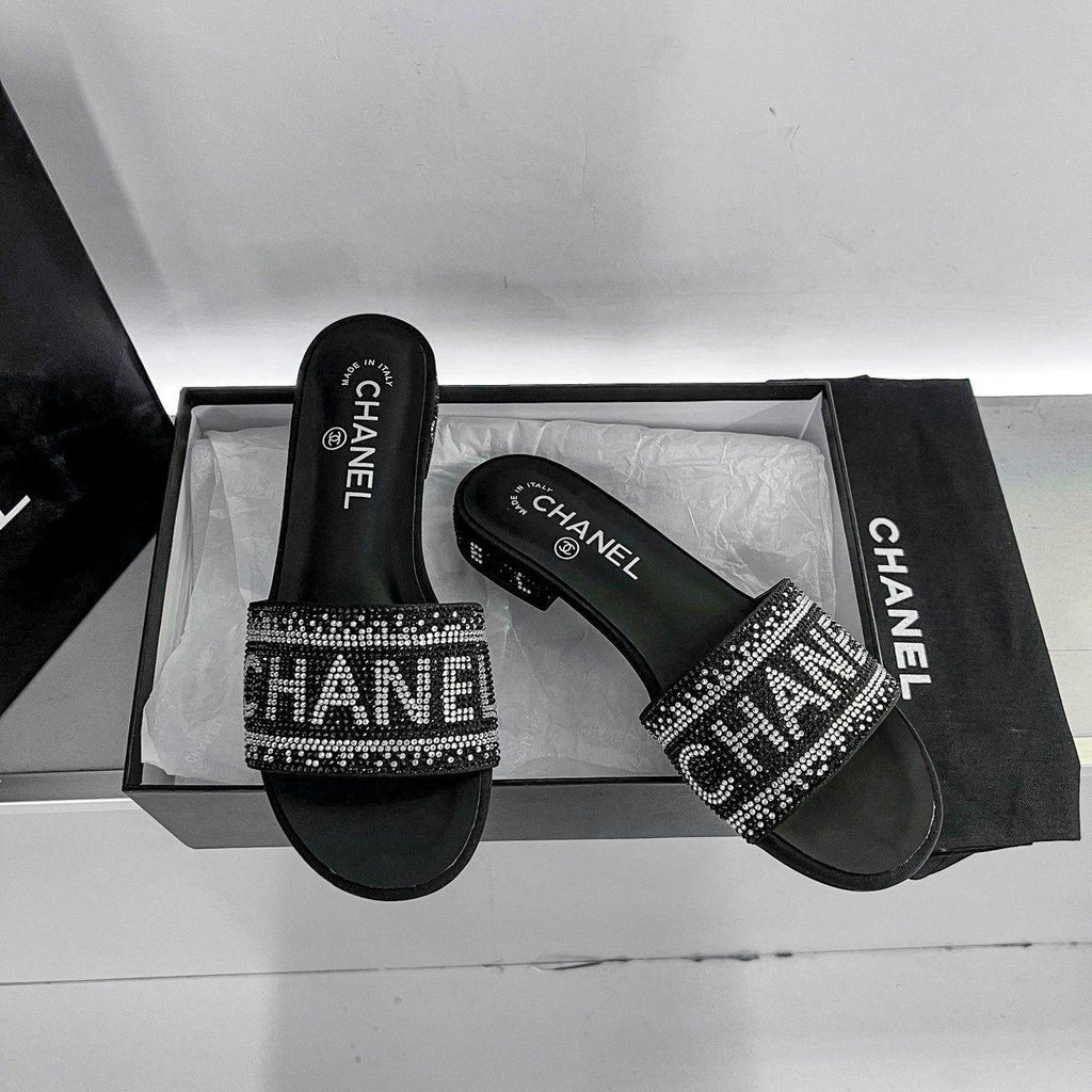 C-h-a-n-e-l flat