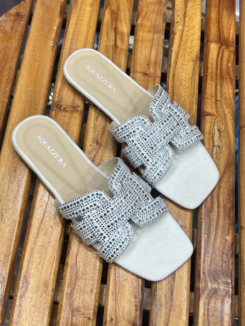 Aquazzur-a flat