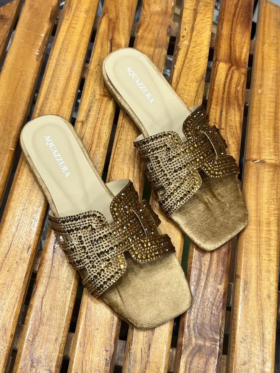 Aquazzur-a flat