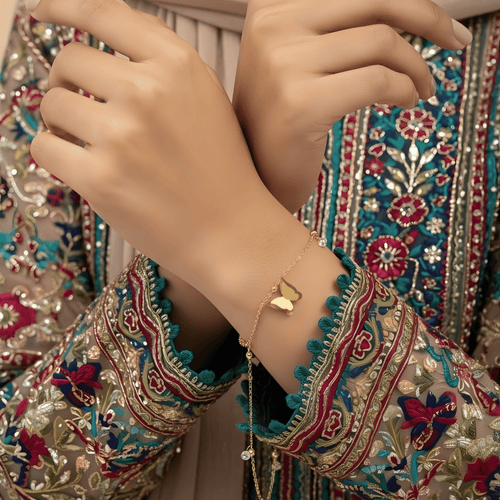 Fioure Mariposa Charm Bracelet — High-Polish Gold Butterfly Filigree Chain Bracelet