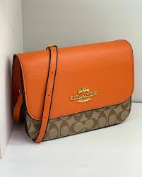 COACH BRYNN SHOULDER BAG IN SIGNATURE CANVAS