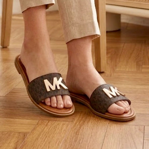 Fioure Signature Slides — Slip-On Comfort in Brown
