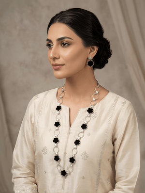 Fioure Noir Bloom Longline Set — Black Clover & Silver-Tone Pendant with Matching Earrings